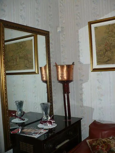Suzzani House Milan Hotel 0*,  Italien